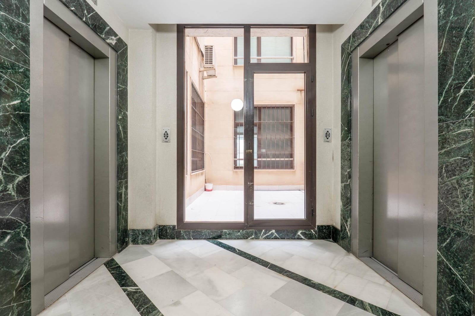 2 bedroom Flat for sale in El Ejido - € 54,000 (Ref: 9472950)