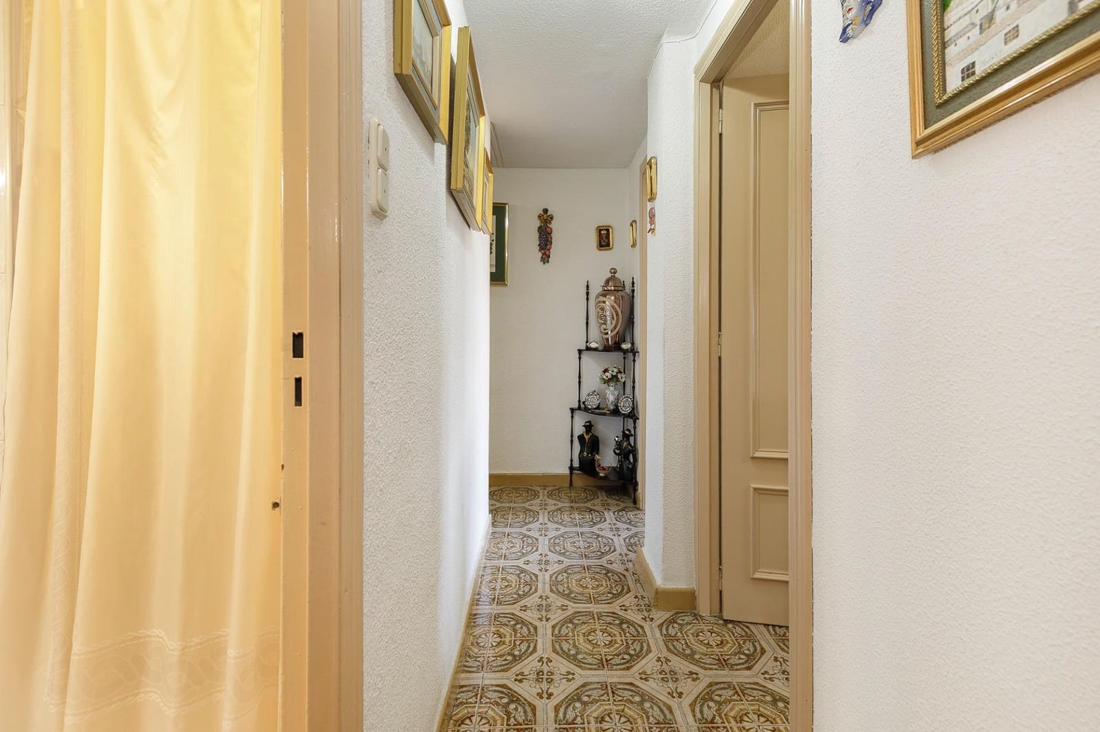 3 slaapkamer Flat te koop in Granada stad - € 269.900 (Ref: 9472951)