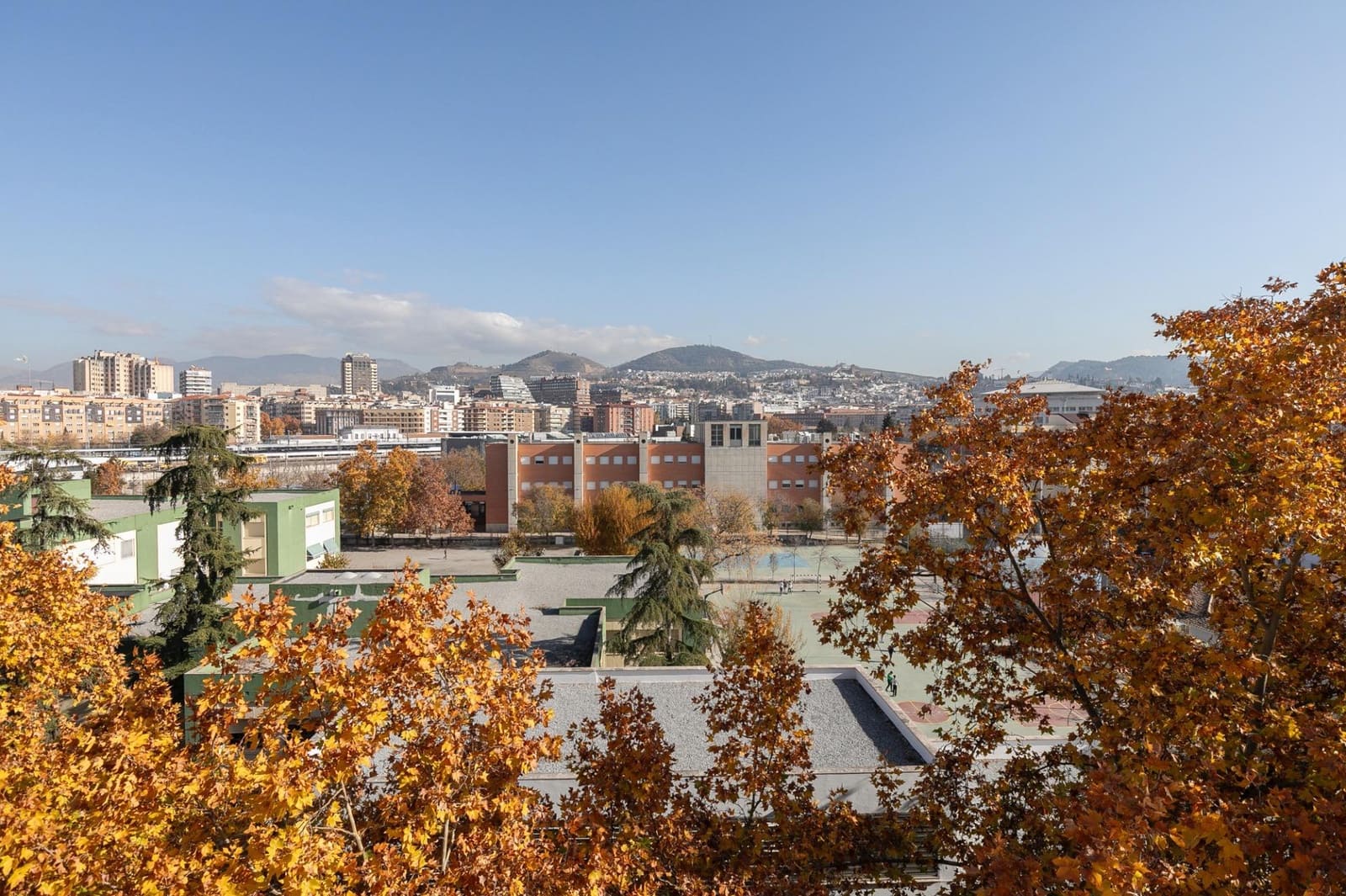 3 slaapkamer Flat te koop in Granada stad - € 269.900 (Ref: 9472951)