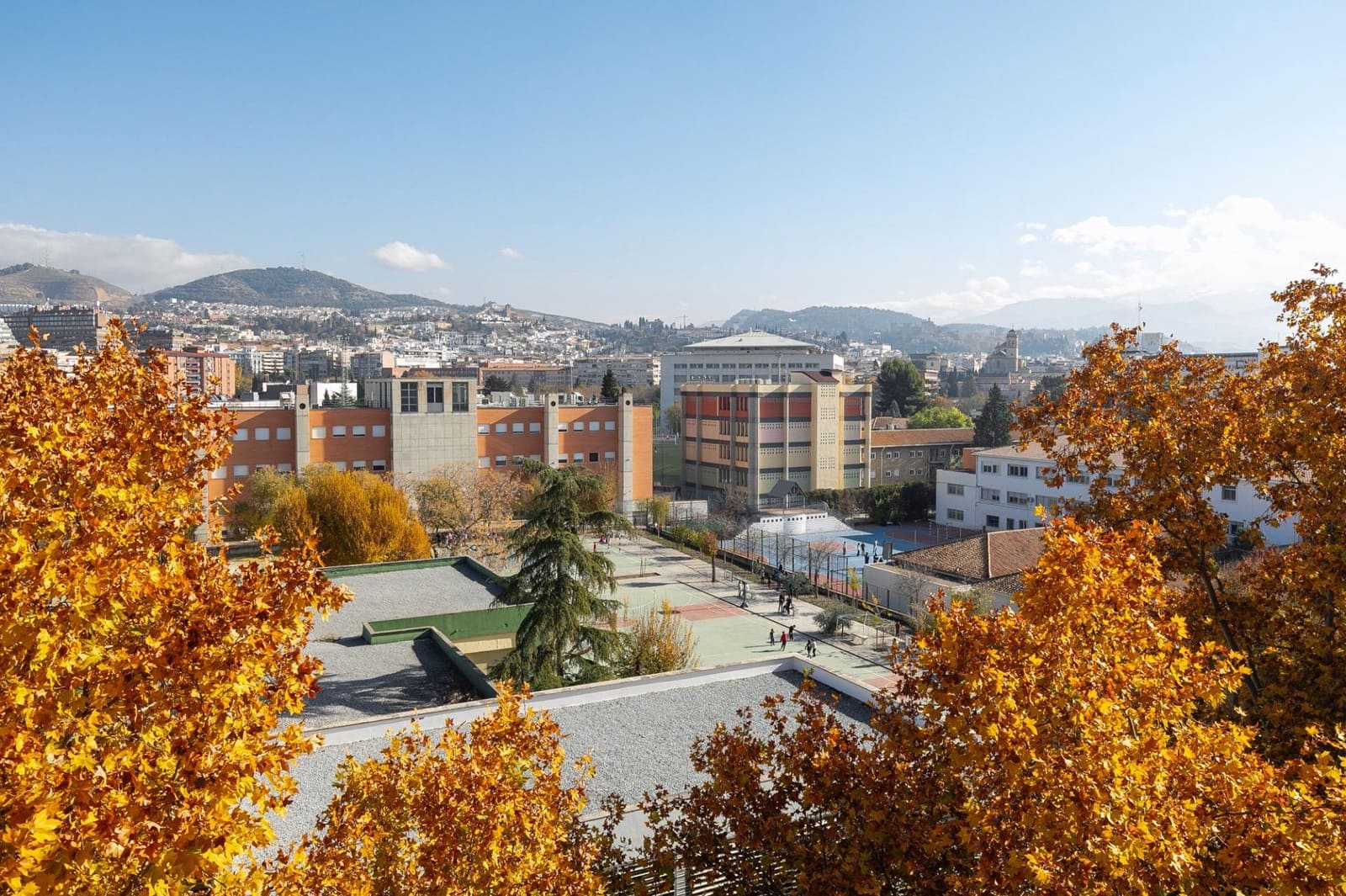 3 slaapkamer Flat te koop in Granada stad - € 269.900 (Ref: 9472951)