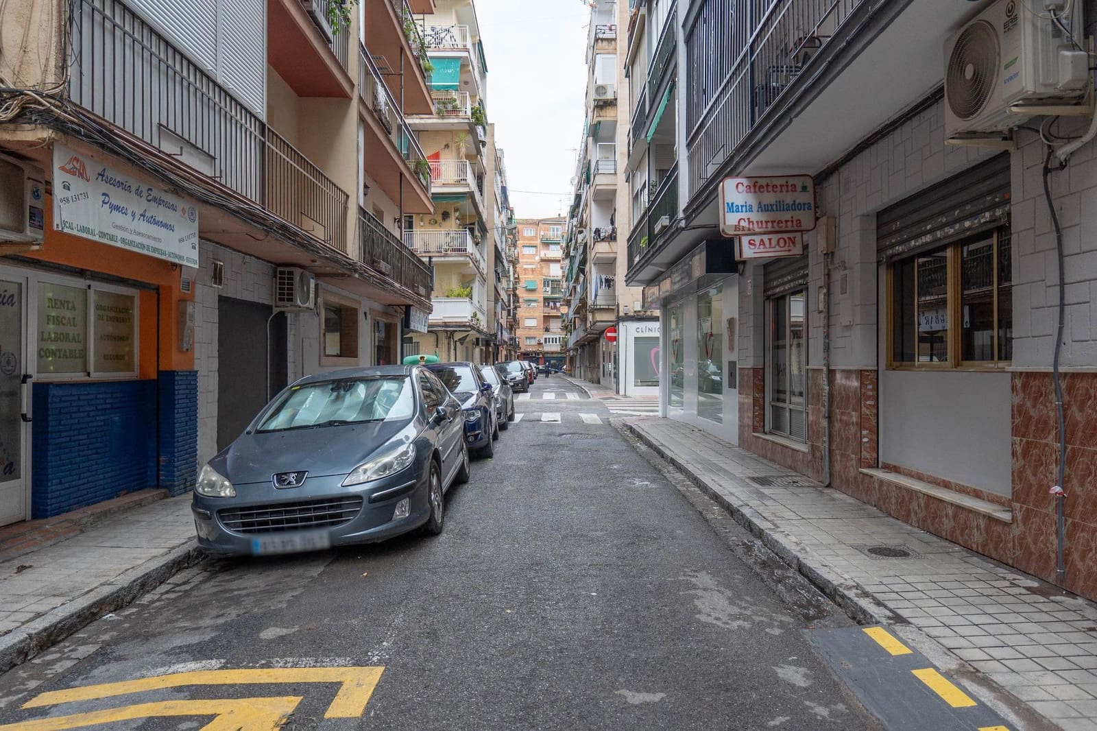 Piso de 4 habitaciones en Granada ciudad en venta - 135.000 € (Ref: 9474178)