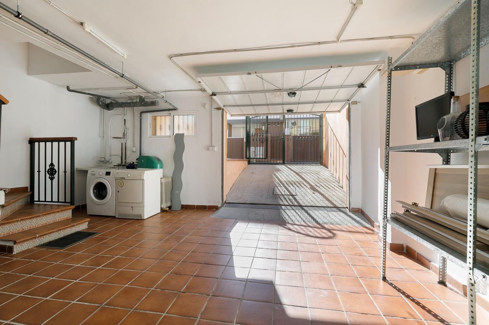 3 Zimmer Reihenhaus zu verkaufen in Churriana de la Vega mit Garage - 289.000 € (Ref: 9474179)