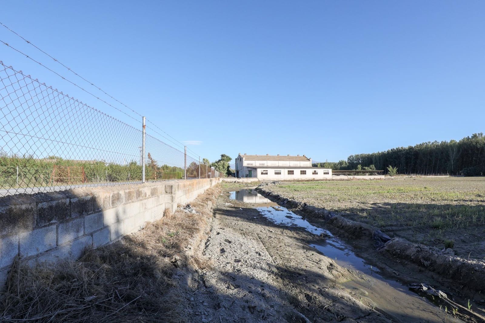 4 bedroom Finca/Country House for sale in Fuente Vaqueros - € 349,000 (Ref: 9474180)
