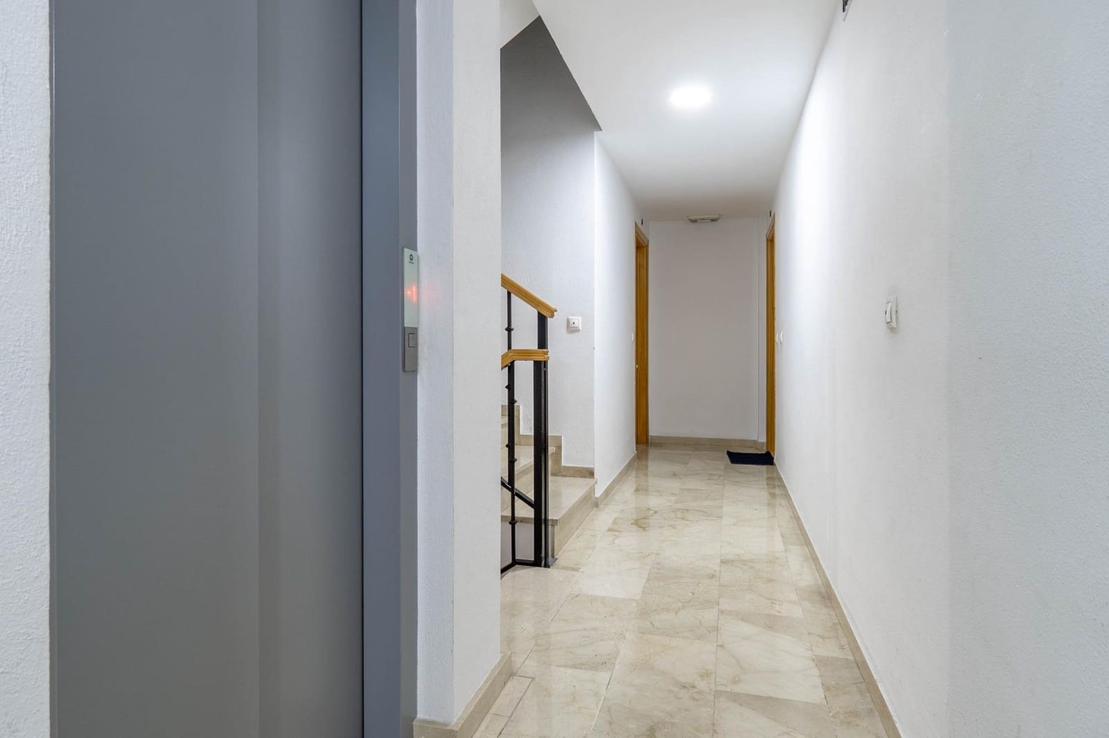 2 makuuhuone Asunto myytävänä paikassa Armilla - 175 000 € (Ref: 9482028)