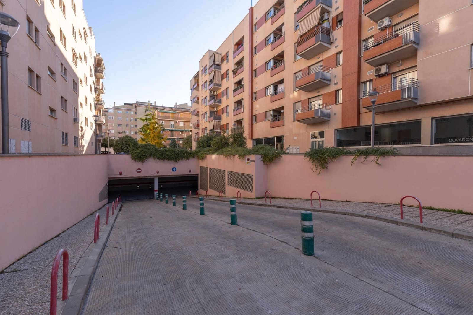Garaje en Granada ciudad en venta - 20.000 € (Ref: 9494595)