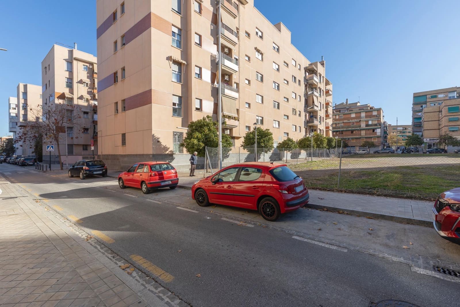 Garaje en Granada ciudad en venta - 20.000 € (Ref: 9494595)