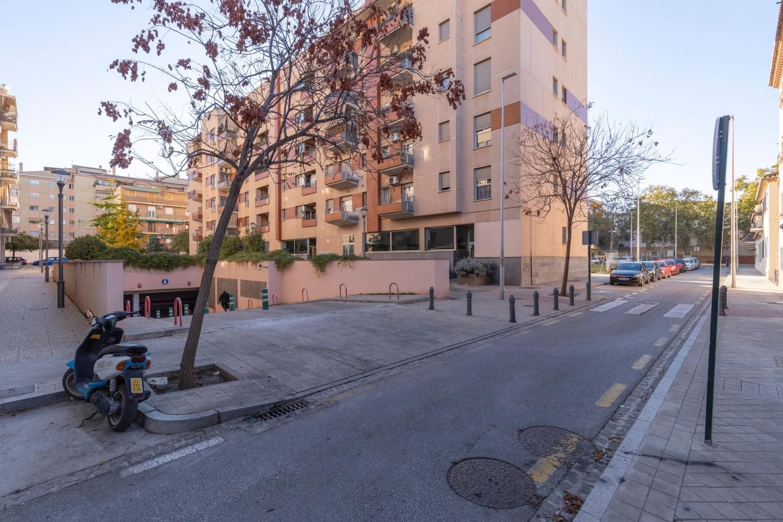 Garaje en Granada ciudad en venta - 20.000 € (Ref: 9494595)