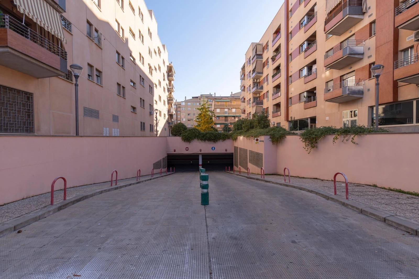 Garaje en Granada ciudad en venta - 20.000 € (Ref: 9494595)