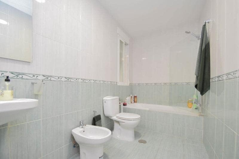 3 bedroom Apartment for sale in Atarfe - € 189,500 (Ref: 9494596)