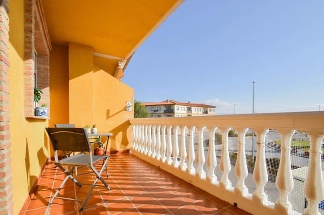 3 bedroom Apartment for sale in Atarfe - € 189,500 (Ref: 9494596)