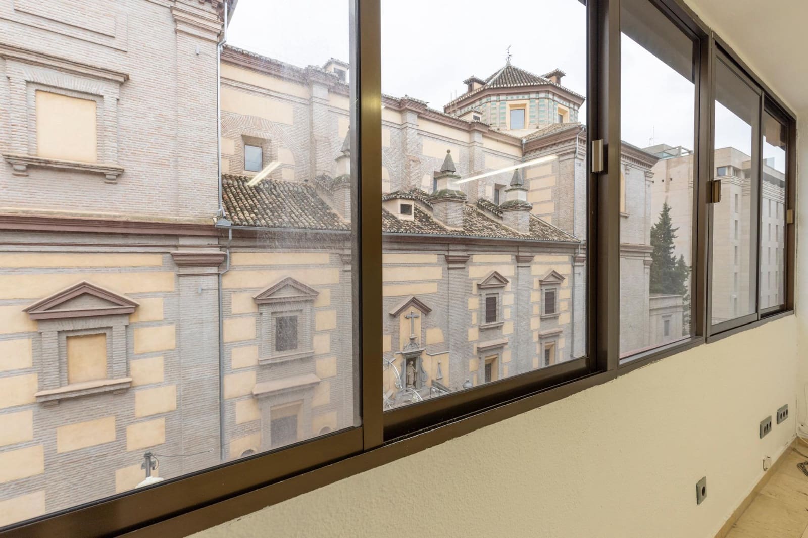 3 bedroom Office for sale in Granada city - € 290,000 (Ref: 9494597)