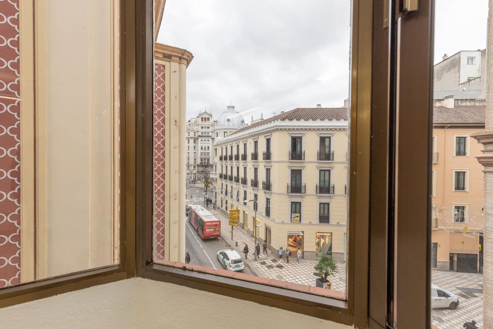 3 bedroom Office for sale in Granada city - € 290,000 (Ref: 9494597)