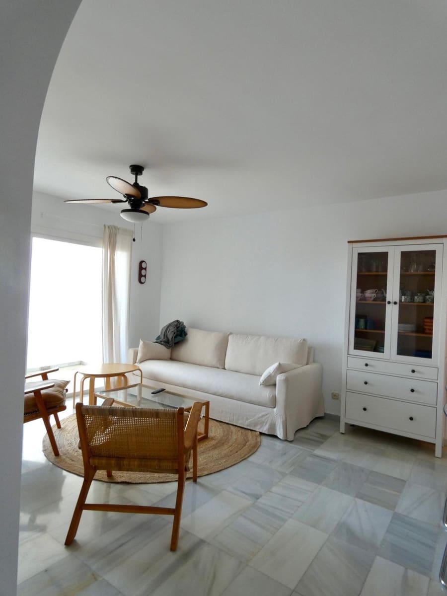 2 bedroom Flat for sale in La Herradura - € 385,000 (Ref: 9497167)