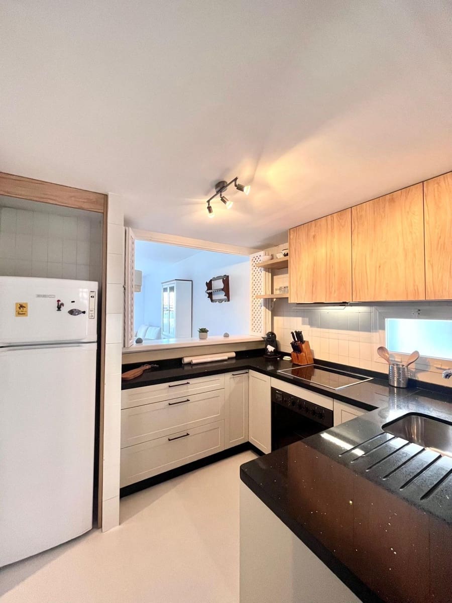 2 bedroom Flat for sale in La Herradura - € 385,000 (Ref: 9497167)