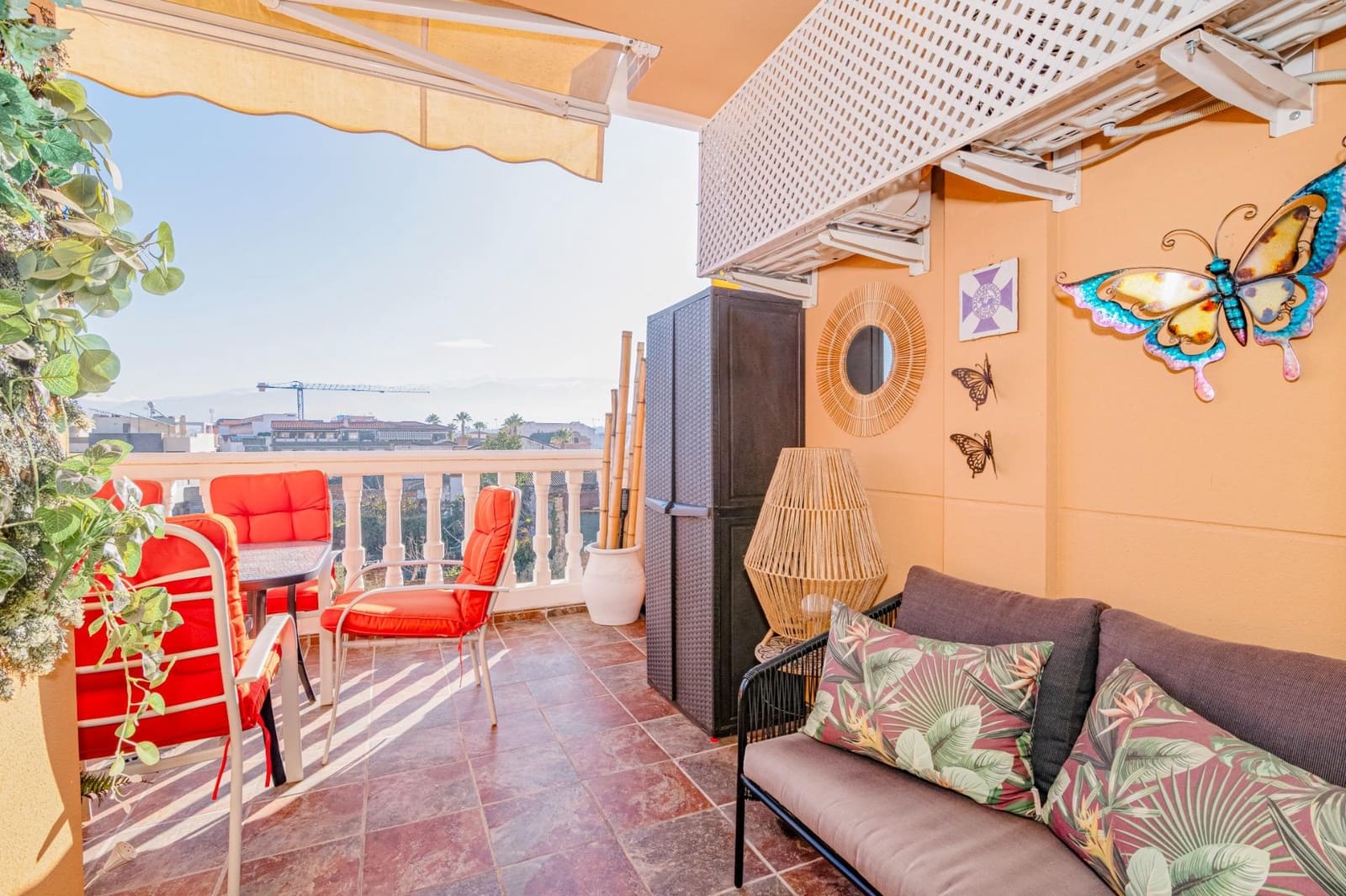 2 Zimmer Penthouse zu verkaufen in Churriana de la Vega mit Garage - 185.000 € (Ref: 9502337)