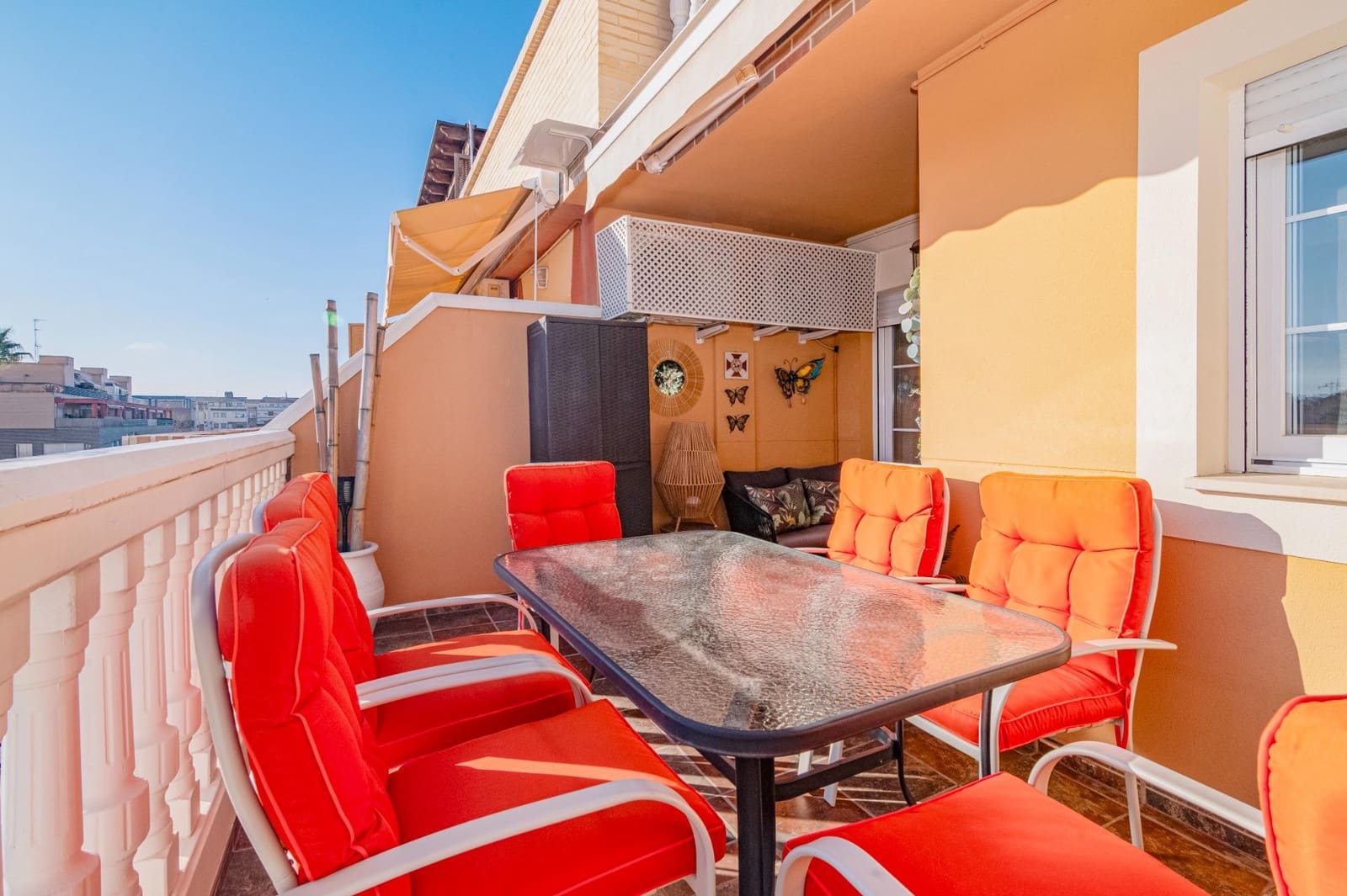 2 Zimmer Penthouse zu verkaufen in Churriana de la Vega mit Garage - 185.000 € (Ref: 9502337)