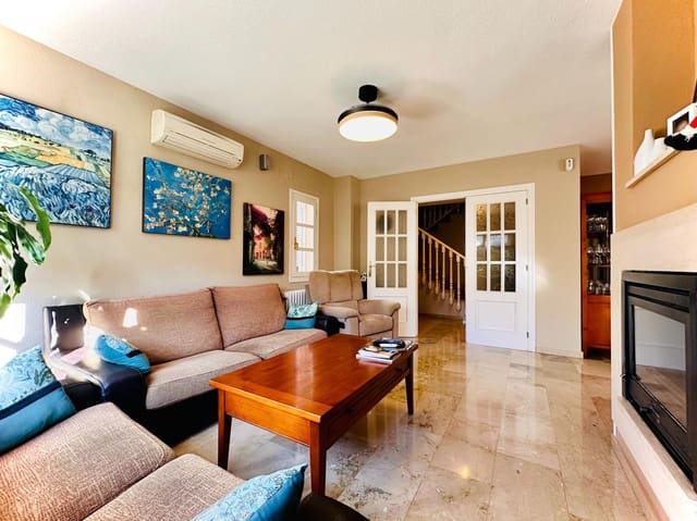 4 bedroom Villa for sale in Albolote with pool garage - € 350,000 (Ref: 9504256)