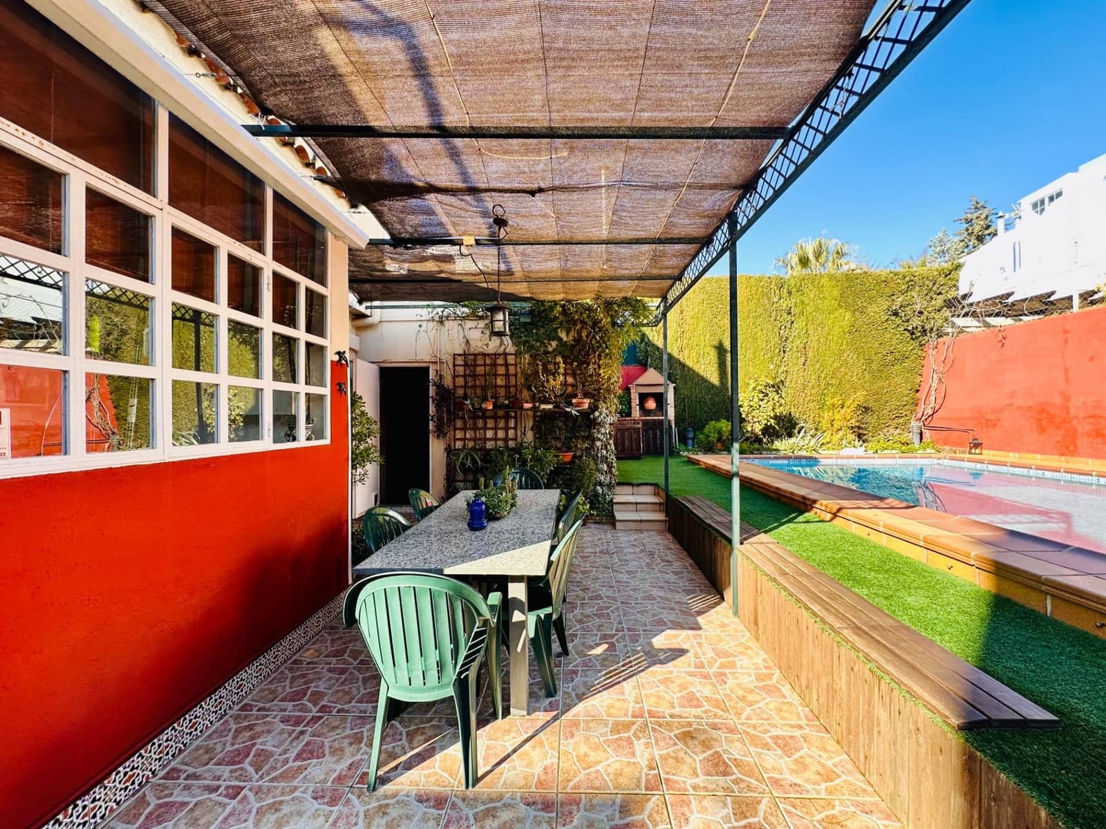 4 bedroom Villa for sale in Albolote with pool garage - € 350,000 (Ref: 9504256)