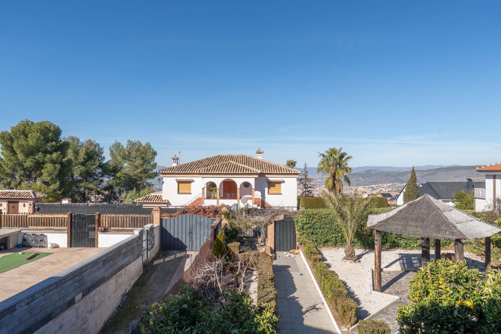 4 soverom Villa til salgs i Monachil - € 350 000 (Ref: 9508852)