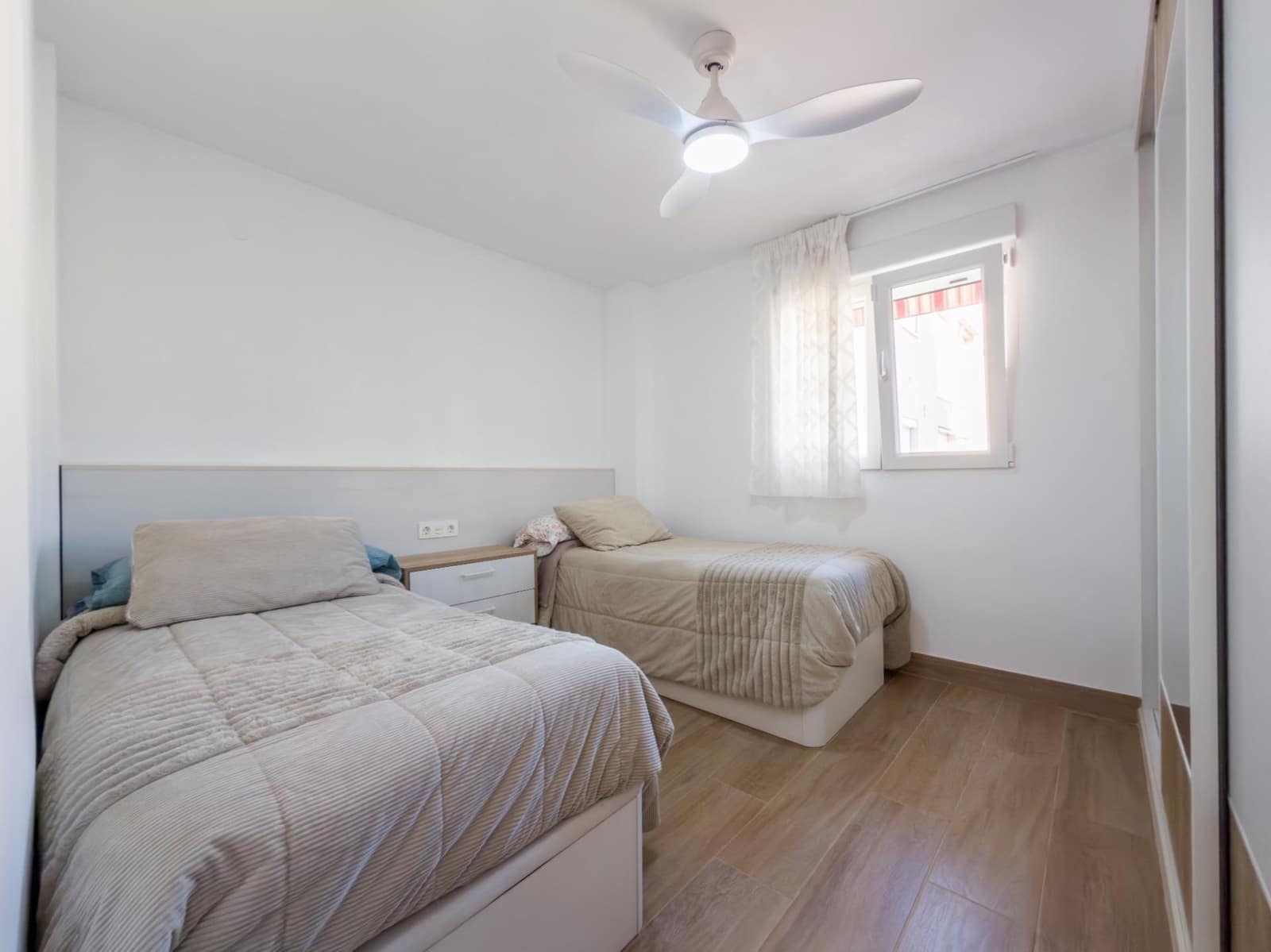 2 bedroom Flat for sale in Salobrena with pool garage - € 259,000 (Ref: 9513388)