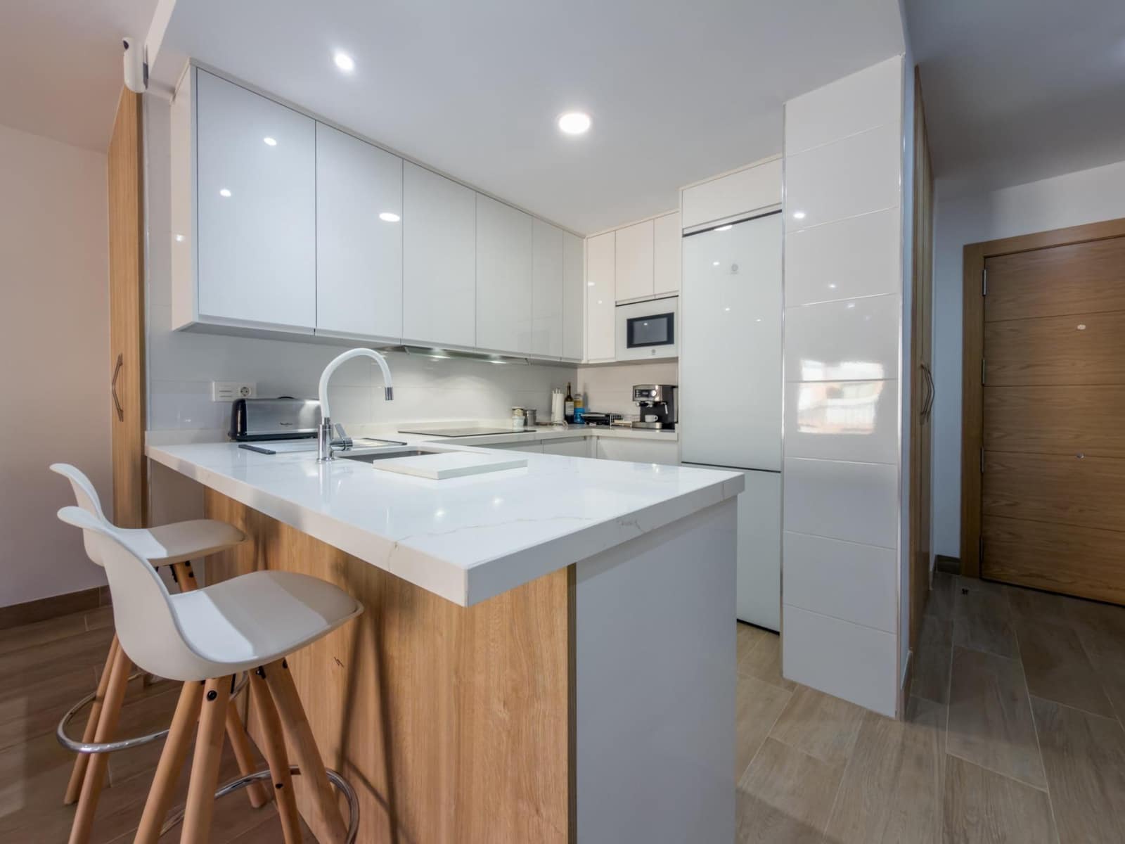 2 bedroom Flat for sale in Salobrena with pool garage - € 259,000 (Ref: 9513388)