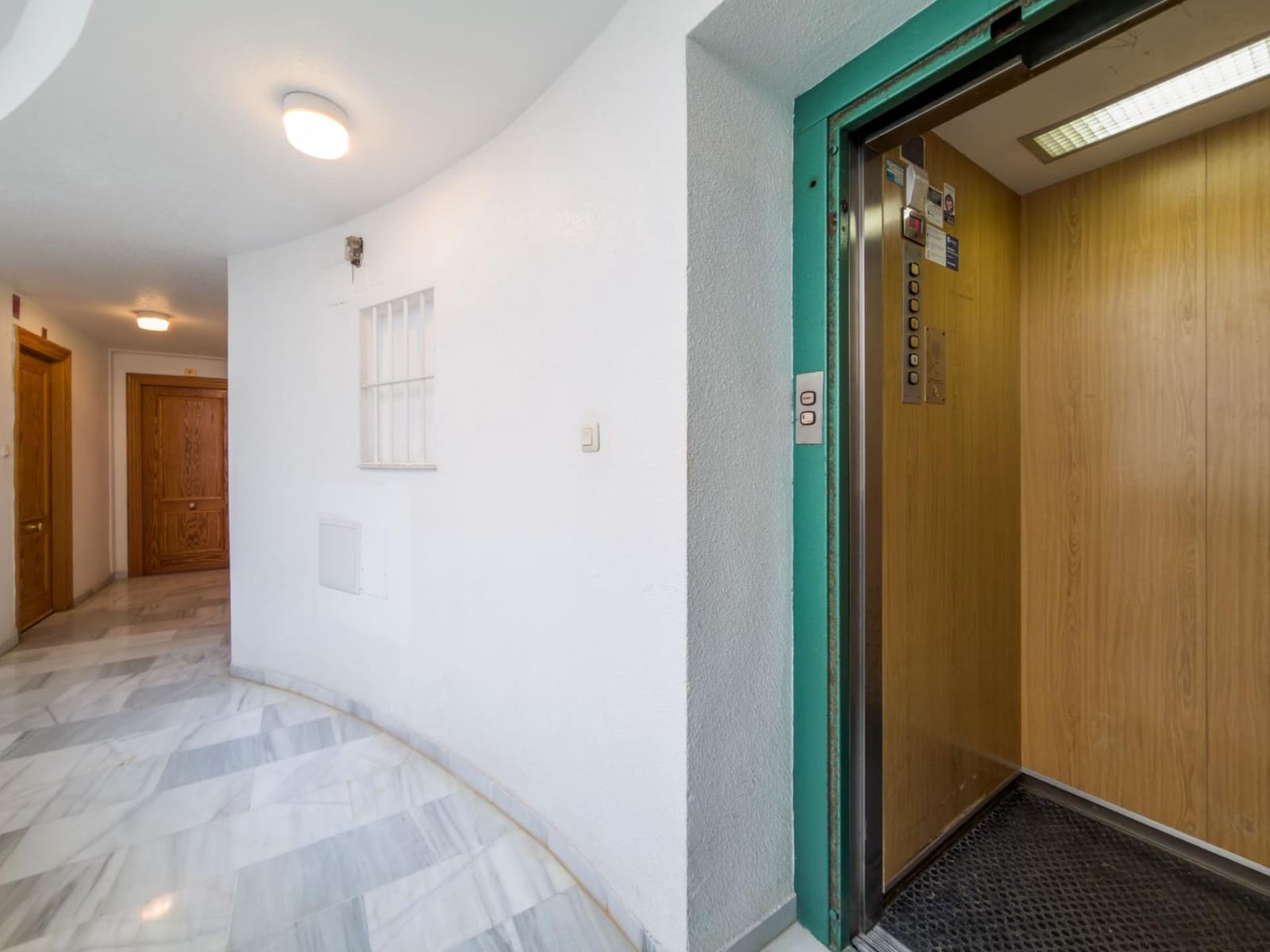 2 bedroom Flat for sale in Salobrena with pool garage - € 259,000 (Ref: 9513388)