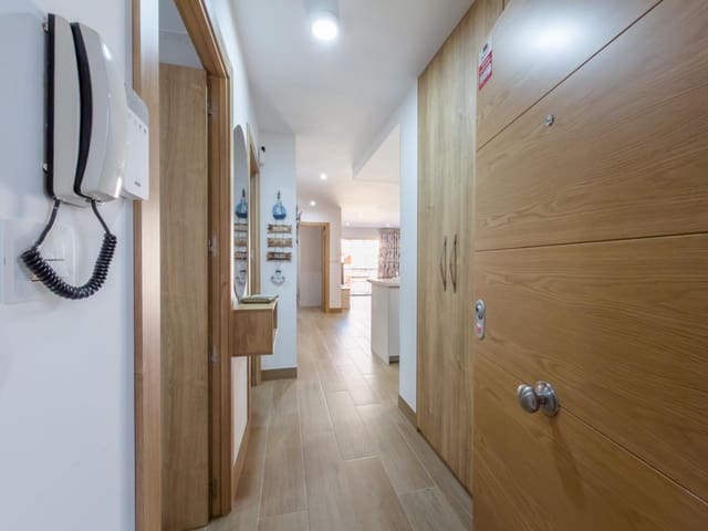 2 slaapkamer Flat te koop in Salobreña met zwembad garage - € 259.000 (Ref: 9513388)