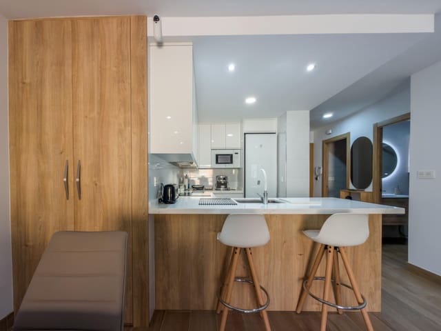 2 slaapkamer Flat te koop in Salobreña met zwembad garage - € 259.000 (Ref: 9513388)