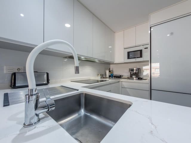 2 slaapkamer Flat te koop in Salobreña met zwembad garage - € 259.000 (Ref: 9513388)