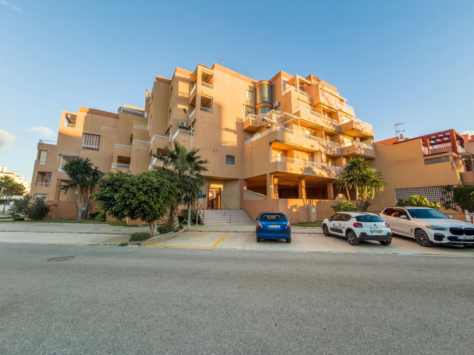 2 bedroom Flat for sale in Salobrena with pool garage - € 259,000 (Ref: 9513388)