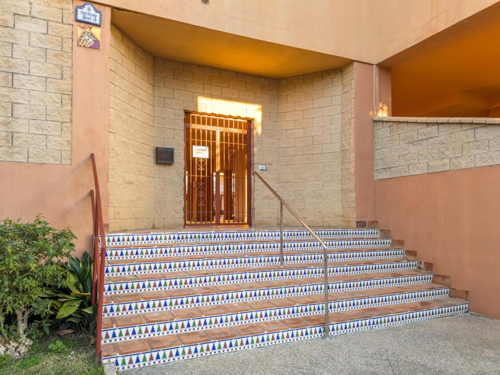 2 bedroom Flat for sale in Salobrena with pool garage - € 259,000 (Ref: 9513388)