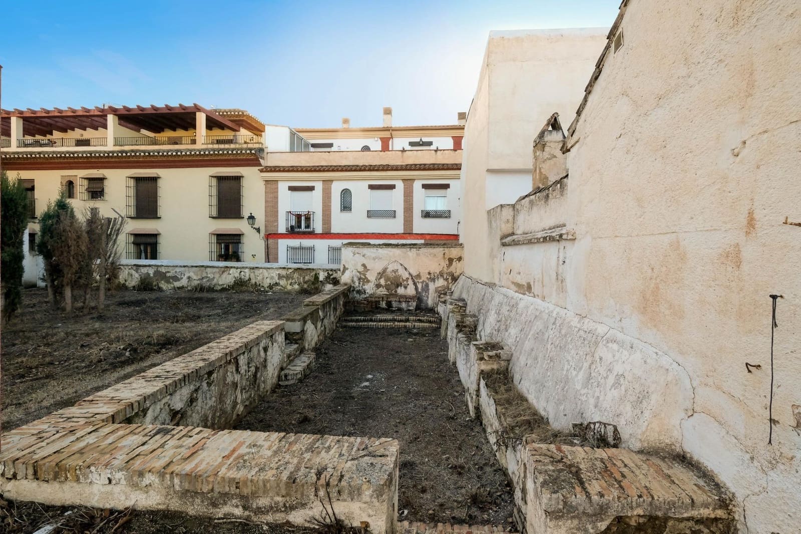 13 sovrum Finca/Hus på landet till salu i La Zubia - 350 000 € (Ref: 9513389)