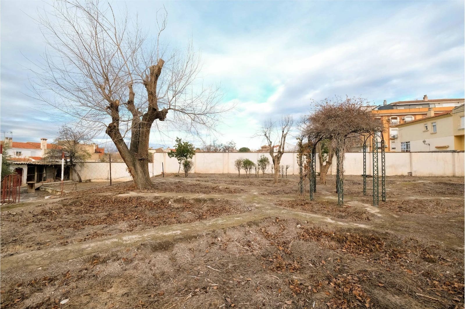 13 sovrum Finca/Hus på landet till salu i La Zubia - 350 000 € (Ref: 9513389)