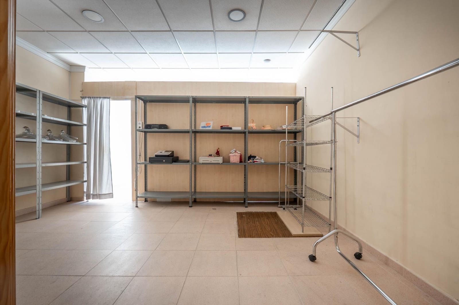 Gewerbe zu verkaufen in Armilla - 119.900 € (Ref: 9518887)