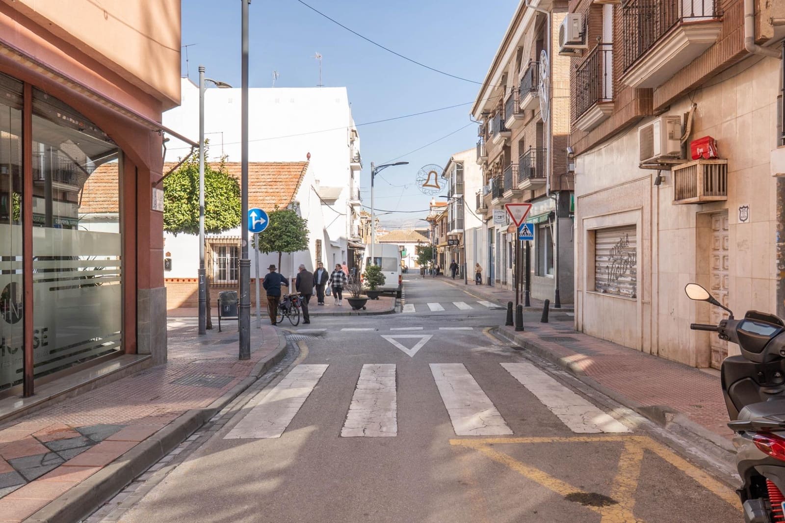 Gewerbe zu verkaufen in Armilla - 119.900 € (Ref: 9518887)