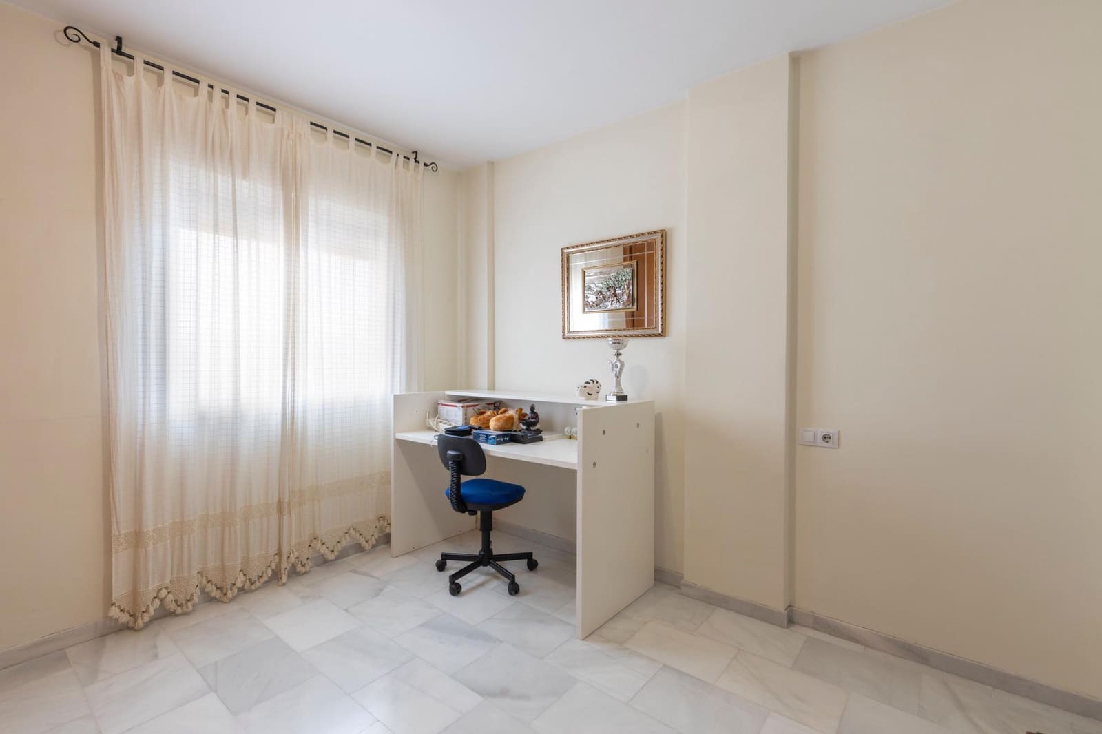 3 slaapkamer Halfvrijstaande villa te koop in Belicena met garage - € 239.900 (Ref: 9518888)