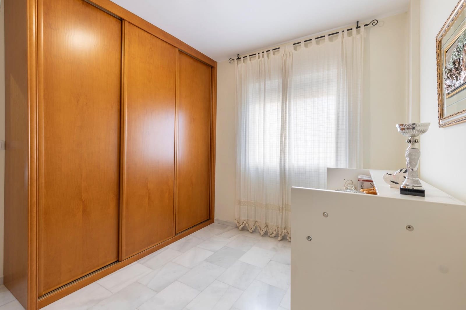 3 slaapkamer Halfvrijstaande villa te koop in Belicena met garage - € 239.900 (Ref: 9518888)