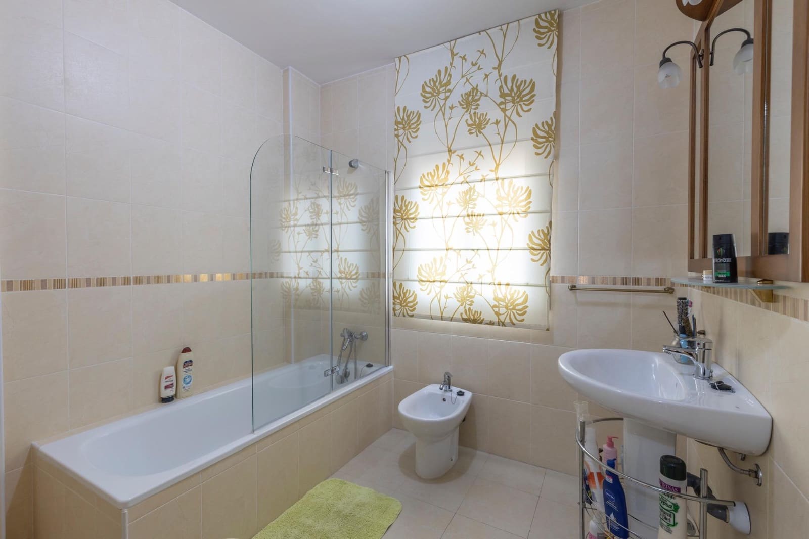 3 slaapkamer Halfvrijstaande villa te koop in Belicena met garage - € 239.900 (Ref: 9518888)