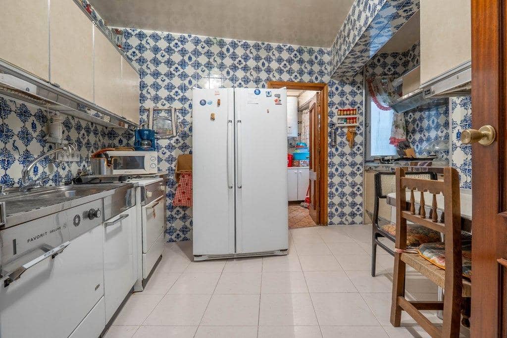 4 sovrum Lägenhet till salu i Granada stad med garage - 410 000 € (Ref: 9524279)