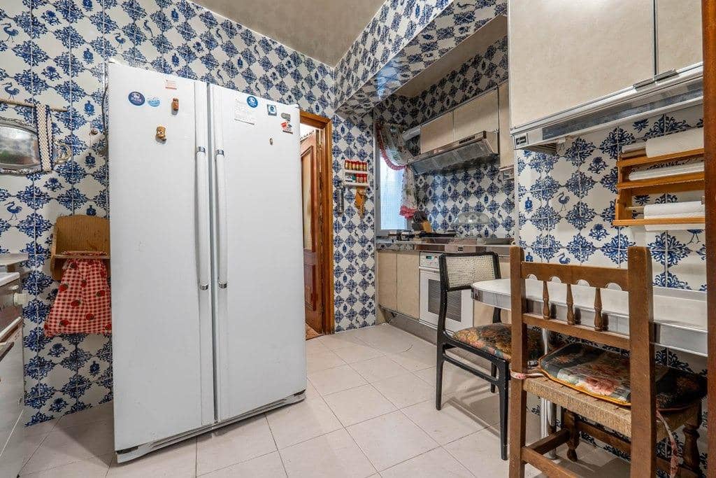 4 sovrum Lägenhet till salu i Granada stad med garage - 410 000 € (Ref: 9524279)