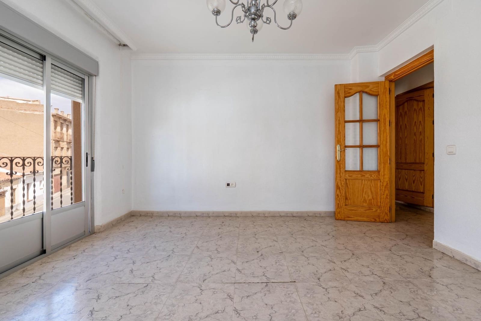 11 sypialnia Apartament na sprzedaż w Guadix z garażem - 300 000 € (Ref: 9524758)