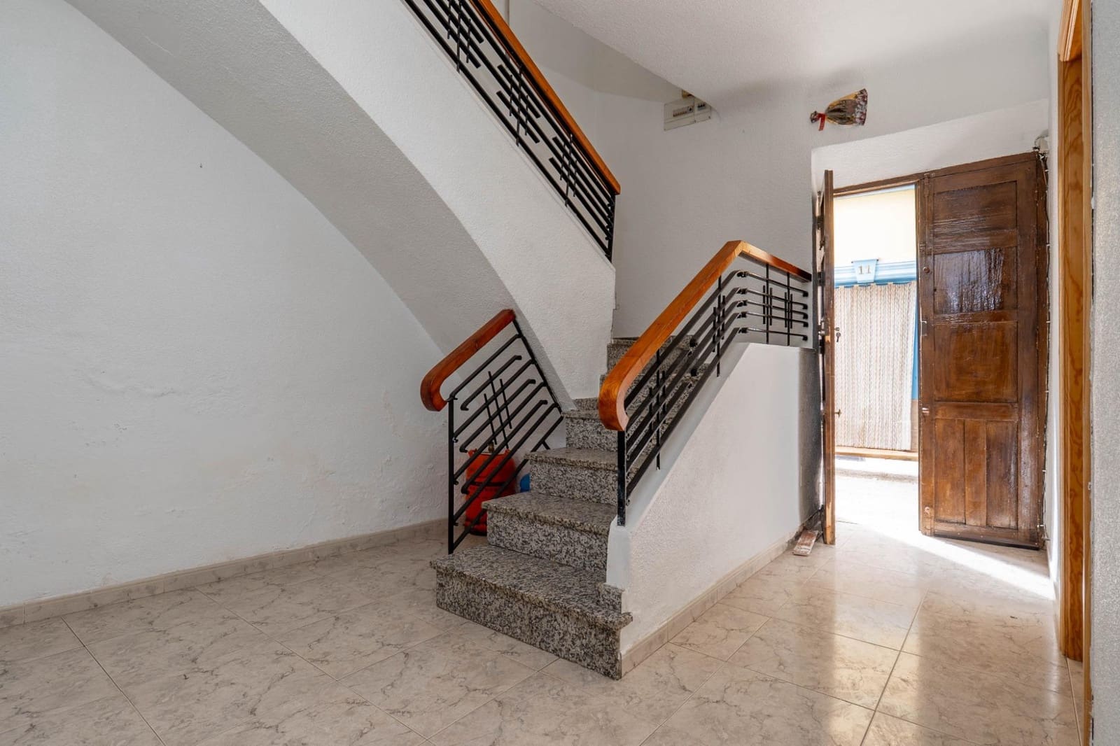 11 sypialnia Apartament na sprzedaż w Guadix z garażem - 300 000 € (Ref: 9524758)