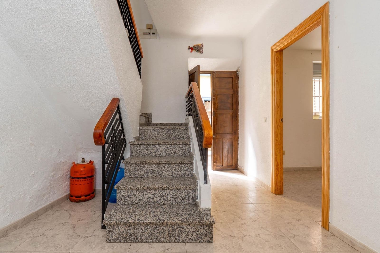 11 sypialnia Apartament na sprzedaż w Guadix z garażem - 300 000 € (Ref: 9524758)