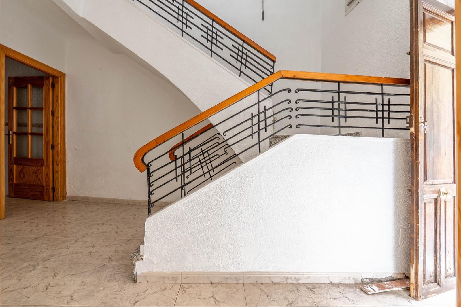 11 sypialnia Apartament na sprzedaż w Guadix z garażem - 300 000 € (Ref: 9524758)