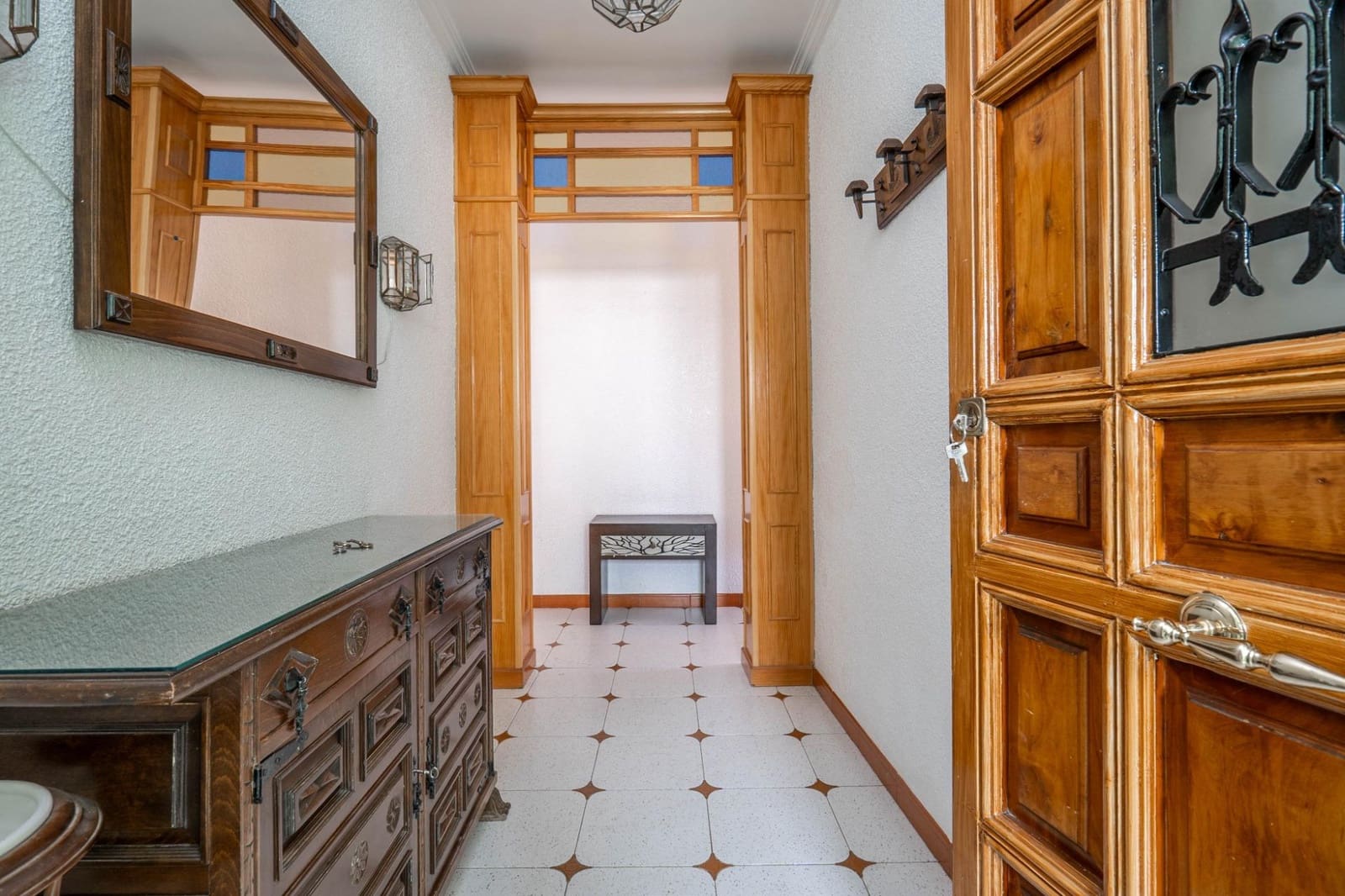 11 sypialnia Apartament na sprzedaż w Guadix z garażem - 300 000 € (Ref: 9524758)