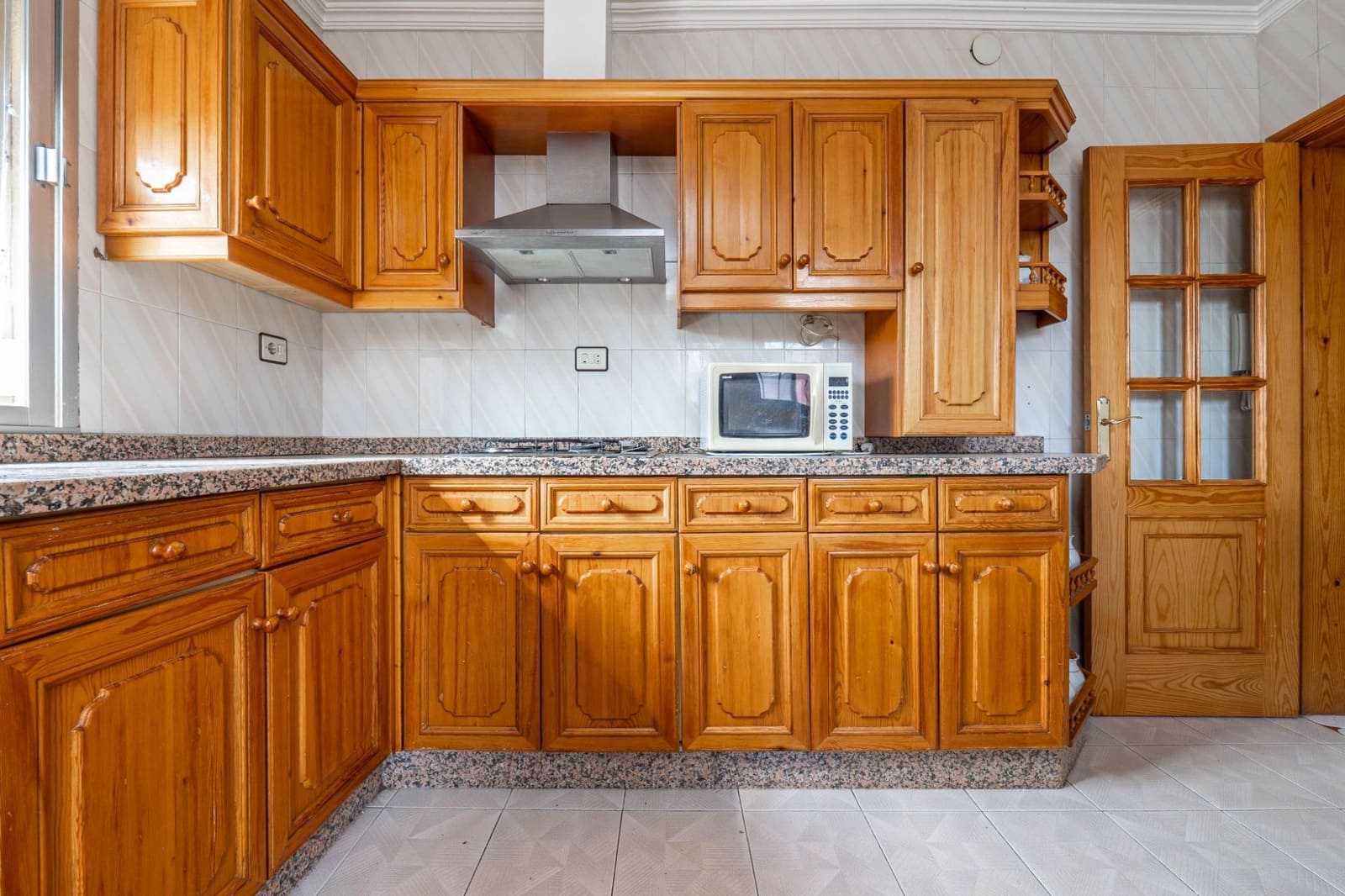 11 sypialnia Apartament na sprzedaż w Guadix z garażem - 300 000 € (Ref: 9524758)