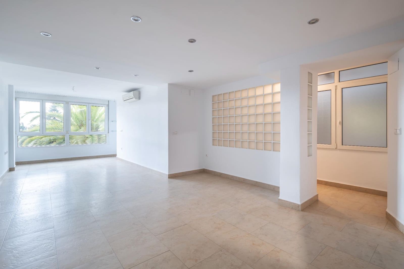 4 soverom Leilighet til salgs i Granada by med garasje - € 548 000 (Ref: 9555818)