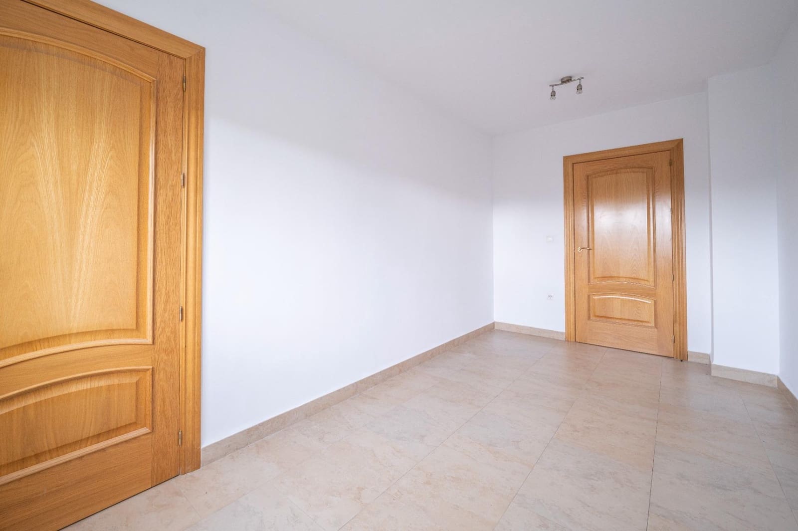 4 soverom Leilighet til salgs i Granada by med garasje - € 548 000 (Ref: 9555818)