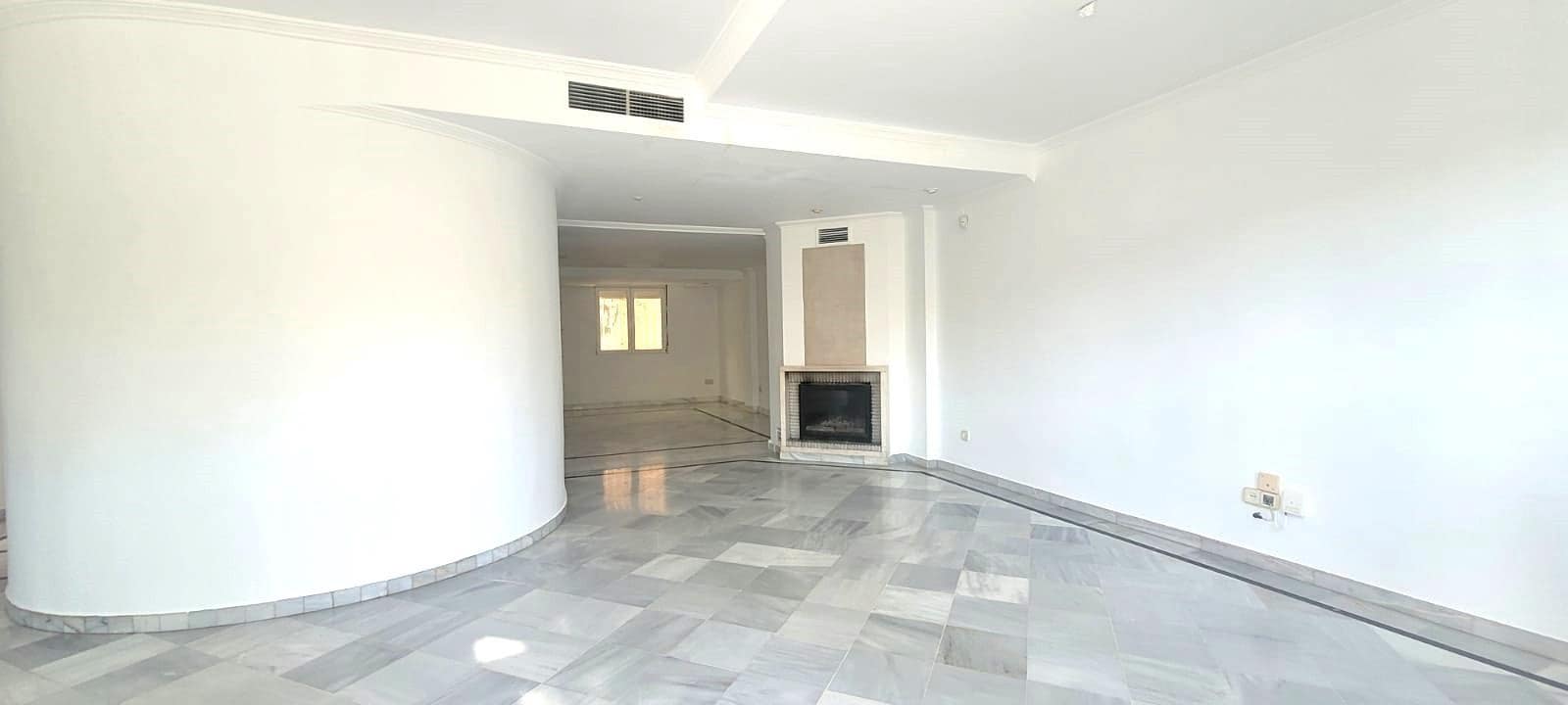 5 sovrum Villa till salu i Granada stad - 660 000 € (Ref: 9561765)