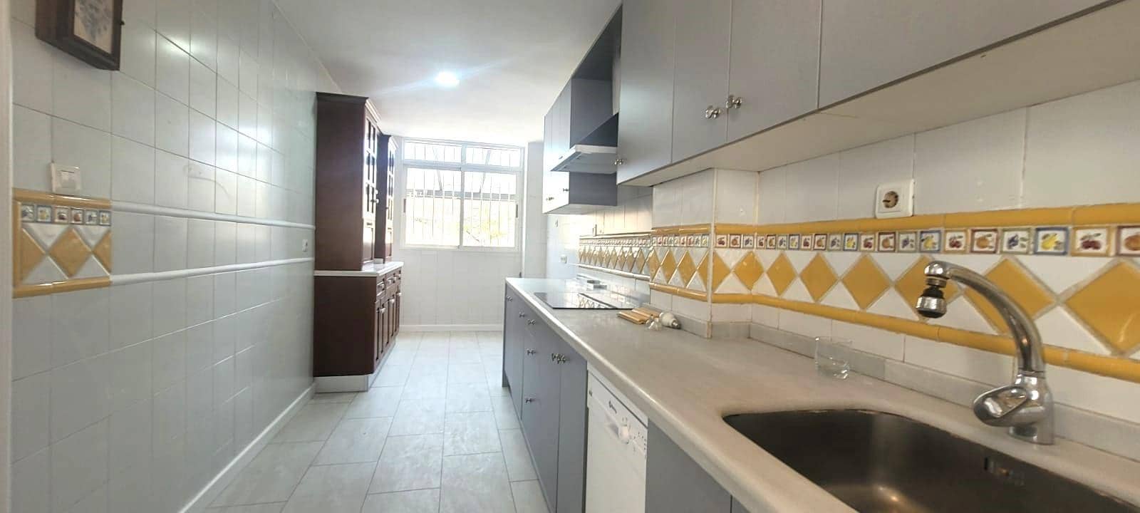 5 sovrum Villa till salu i Granada stad - 660 000 € (Ref: 9561765)